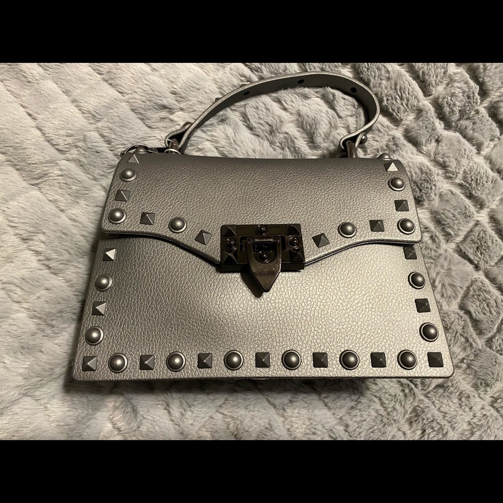 Beautiful handbag brand new with tags.